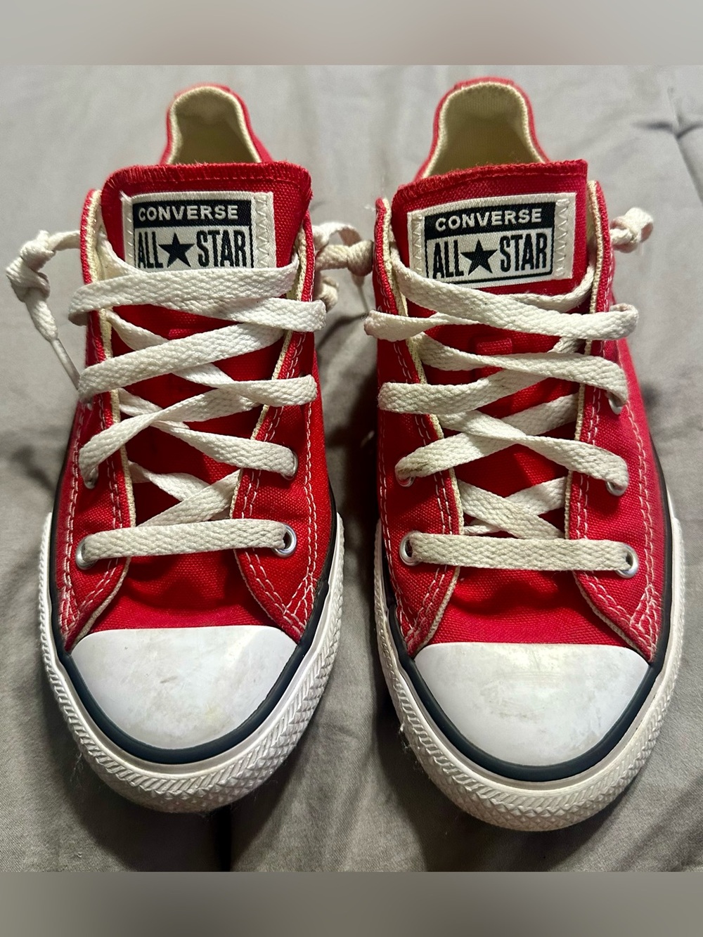 Converse Youth Red Chuck Taylor All Star Low Top Sneakers Size 2